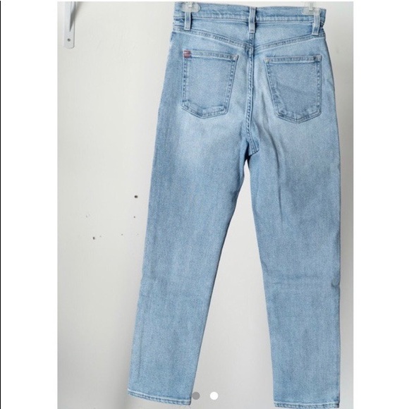 Light blue high waisted BDG 3/4 cropped jeans - Picture 2 of 2